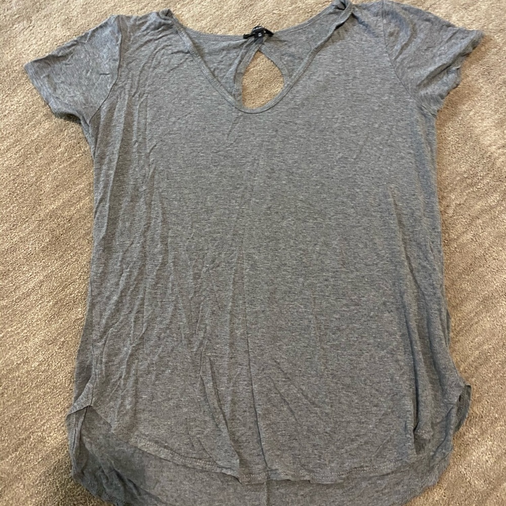 Tee shirt